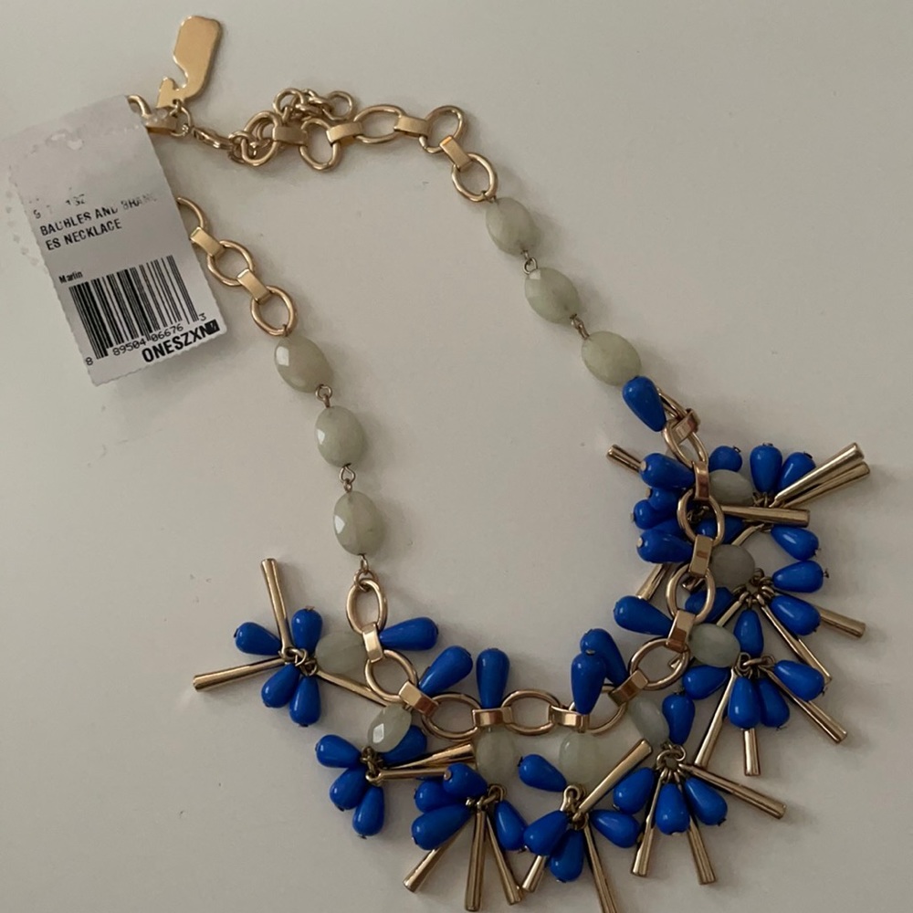 New- Vineyard Vines necklace. One Size